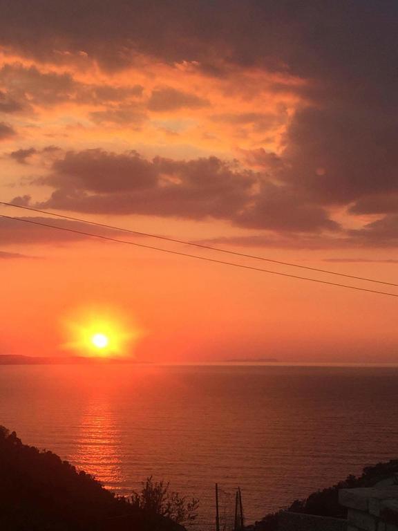 דירות קסאמיל Sunset House מראה חיצוני תמונה